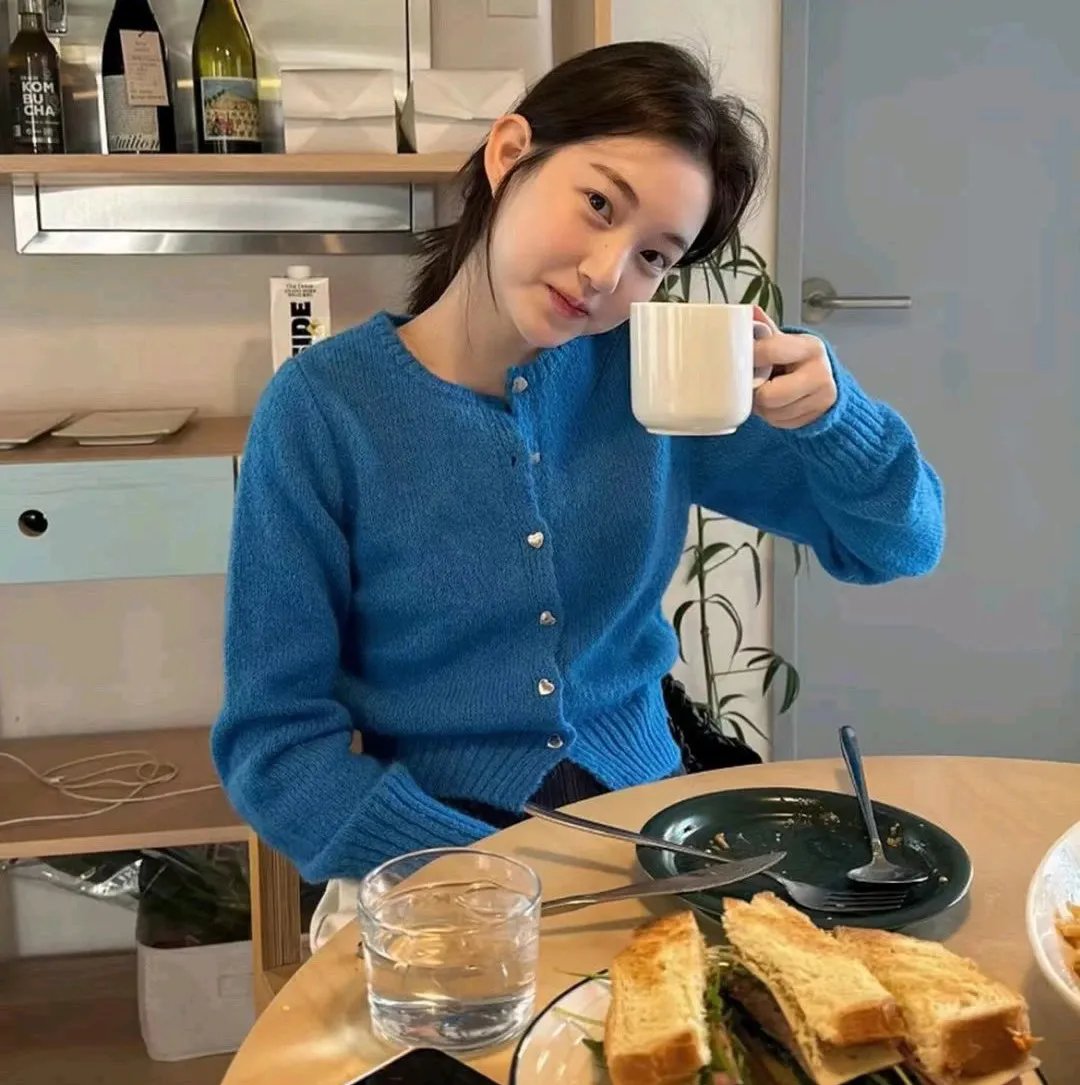 邻家女优 海报